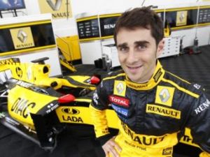Сын Алена Проста протестирует автомобиль команды Lotus Renault GP