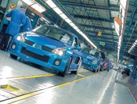 Renault сокращает производство из-за нехватки запчастей
